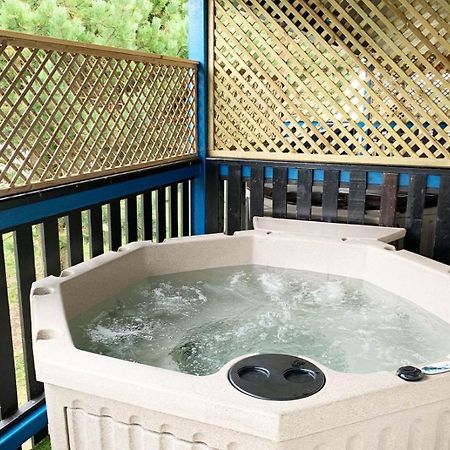 Rathlin Apartment - 2 Bedroom With Hot Tub Ballycastle Bagian luar foto